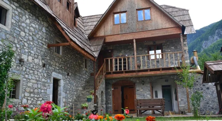 Shpella Guesthouse Theth - Image 1
