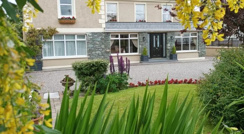 Kingfisher Lodge - Image 1