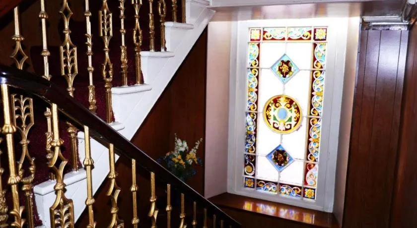 Elgin Guest House - Image 1