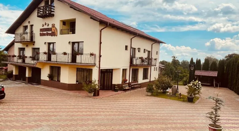 Pensiunea Valea Ursului - Image 1