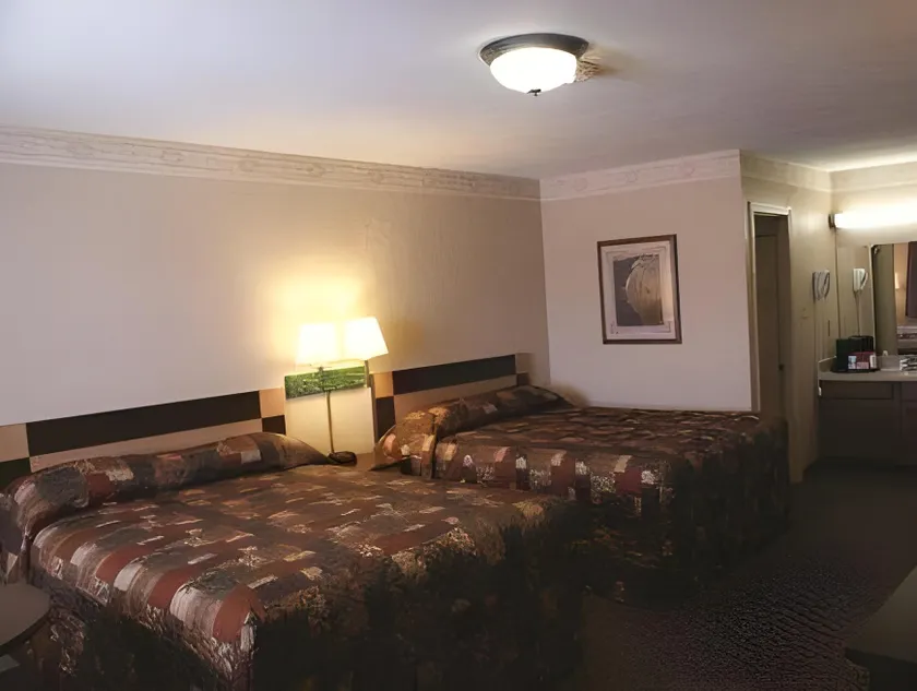 Wetherill Inn - Image 1