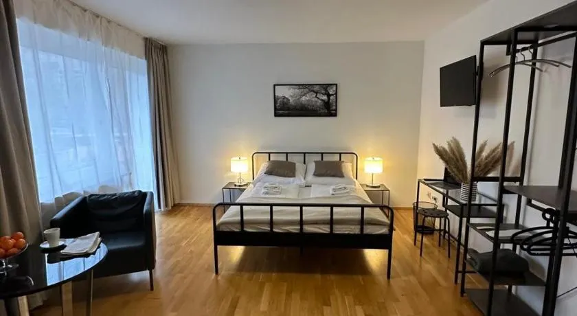 Hotel-Pension Asta - Image 1