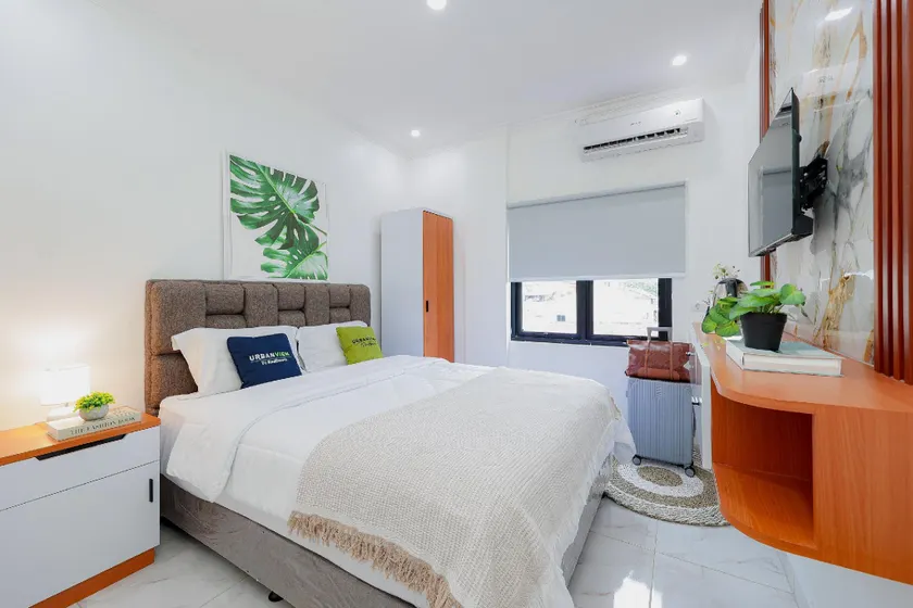 Urbanview Hotel Amira Syariah Bogor - Image 1