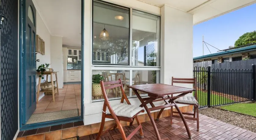 Spacious Family Beach House - Image 1