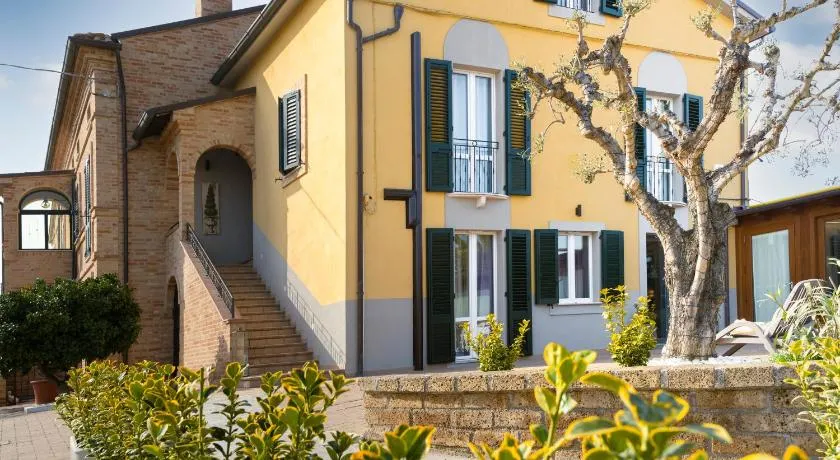 La Locanda dei Cavalieri Country House - Image 1