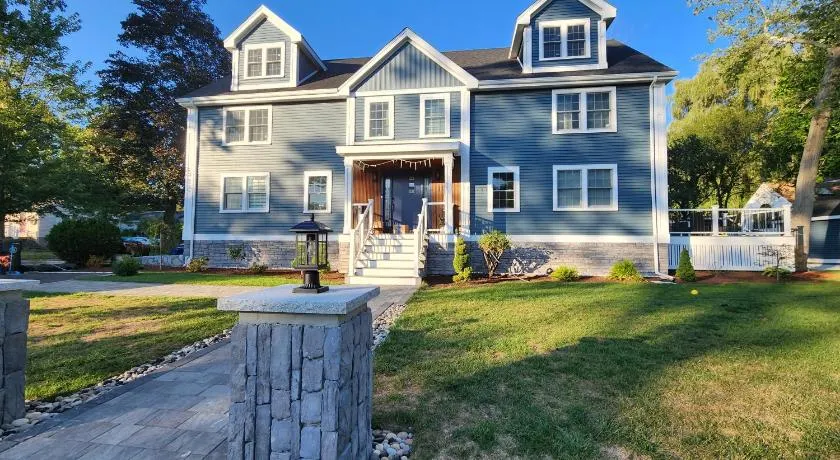Luxury New House 6B4B - Image 1