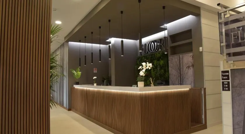 Hotel Floris - Image 1