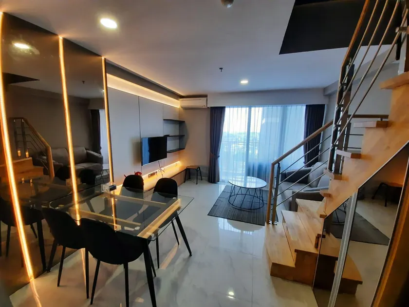 Great Deal Apartemen Grand Jati Junction Unit 1811 - Image 1