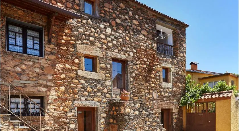 Casa da Pedra Rolada - Image 1
