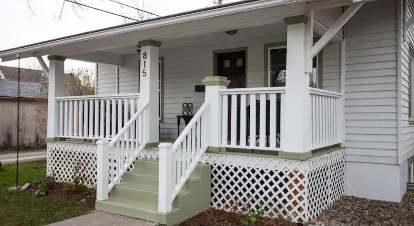 West Clark Getaway - Image 1