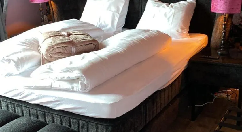 Boutique Hotel Noordeinde - Image 1