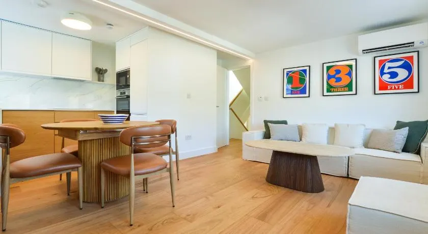 Upper Montagu Serviced Apartments - Image 1