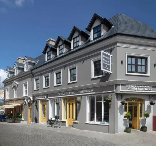 Bridge Street Townhouse - Image 1