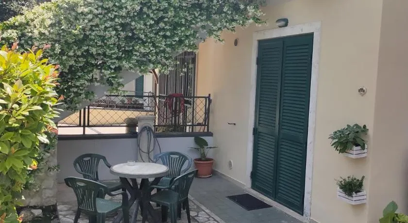 Tana per gli ospiti - Image 1