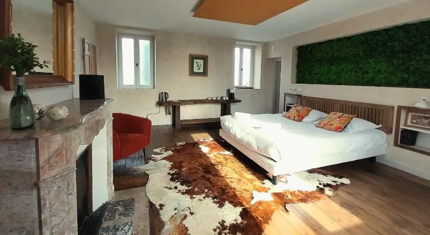 Maison Tyto Alba - Image 1