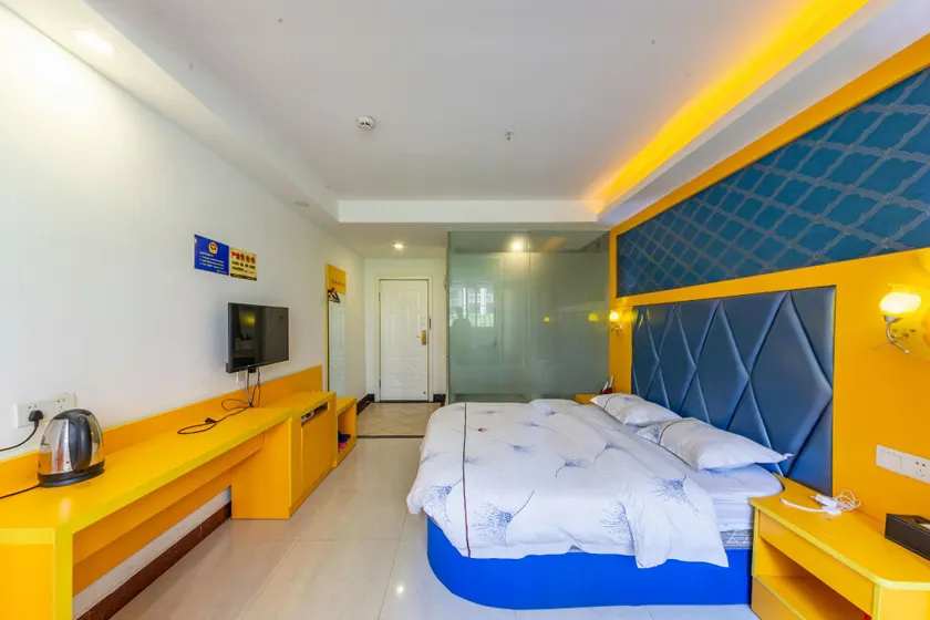 Jinhong Theme Hotel (Foshan Zumiao Branch) - Image 1