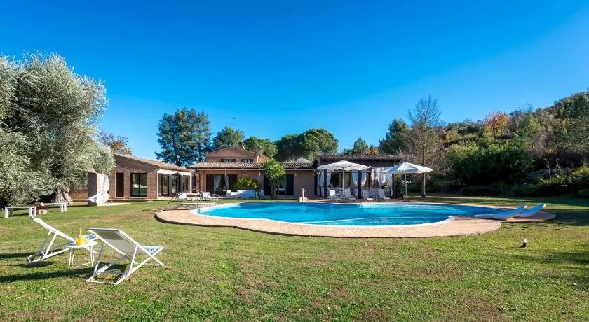 VILLA ISOTTA 8&4, Emma Villas - Image 1
