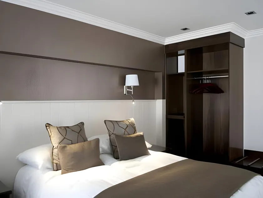 The Bianconi Inn - Image 1