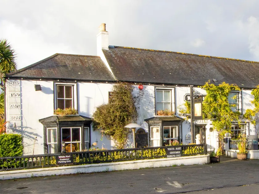 The White Hart - Image 1