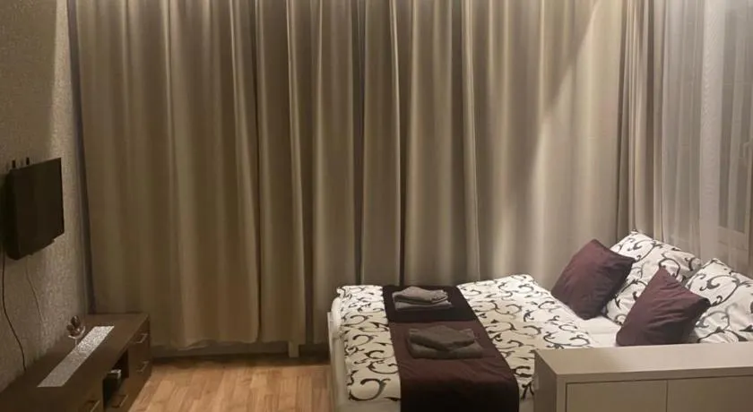Nice Home Apartment 2 - Image 1