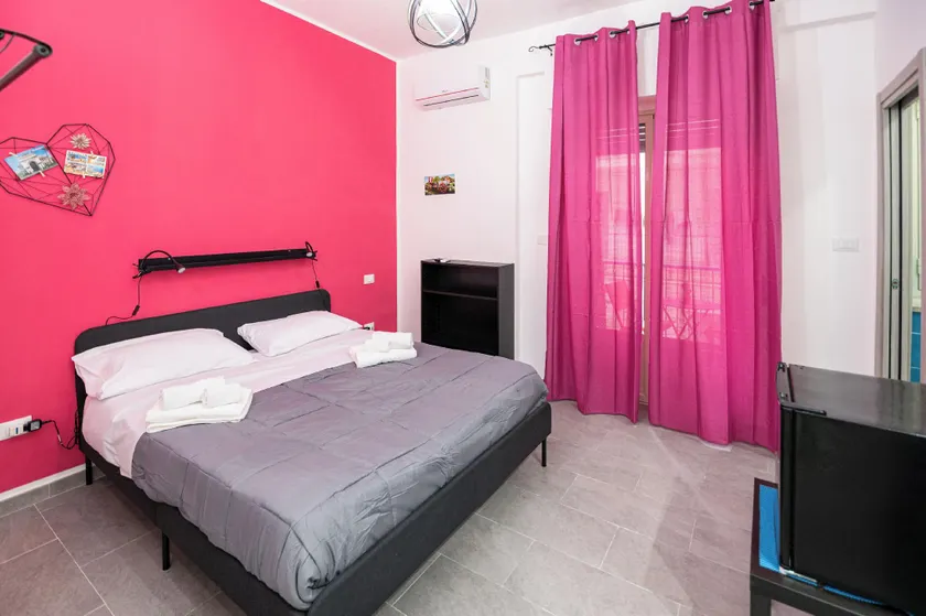 Splendori Rooms - Image 1