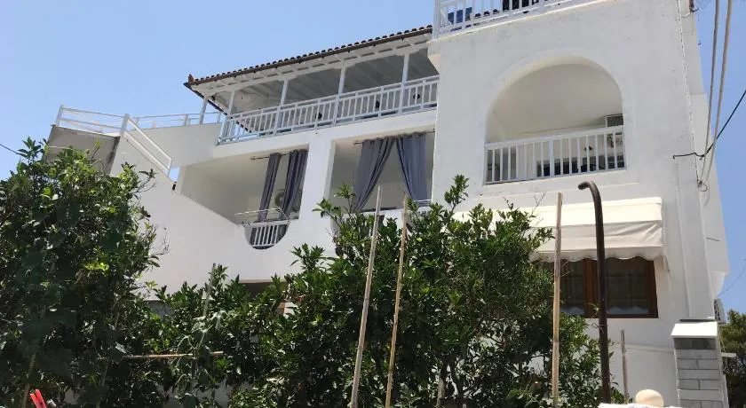 Drosakis Apartments - Image 1