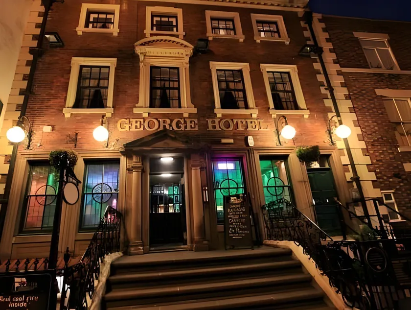 The George Hotel - Image 1
