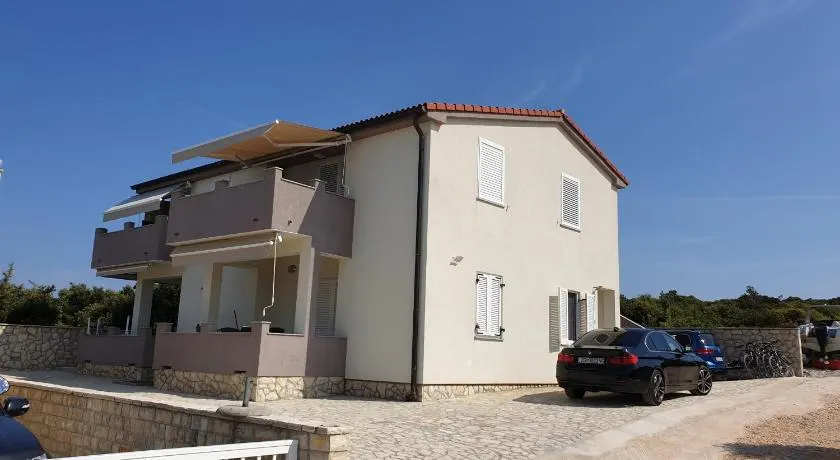 Korina Apartments Mandre - Image 1