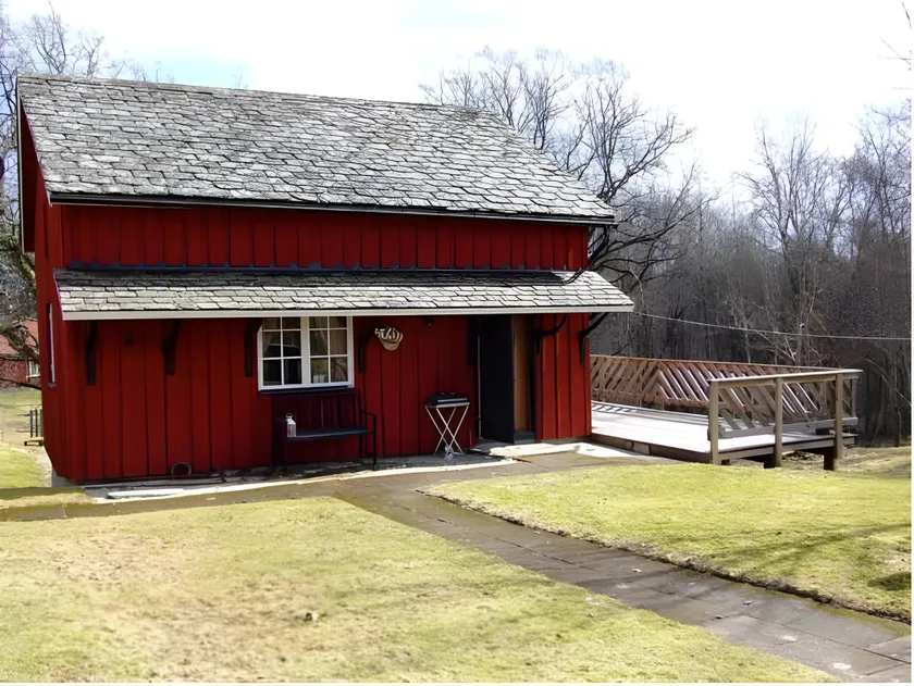 Skålleruds Gård - Image 1