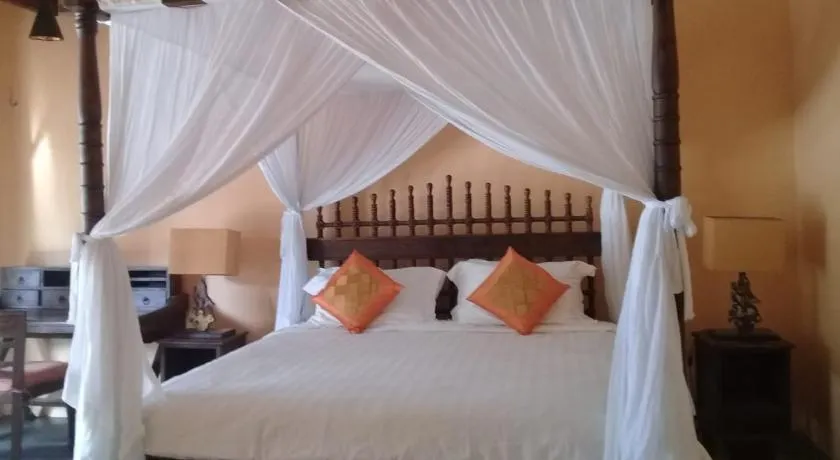 Waiara Village Guesthouse - Image 1