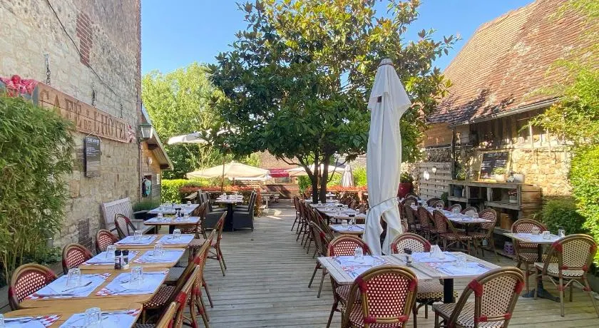 Hotel le P'tit Beaumont - Image 1