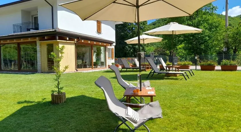 Miravallesuites - Image 1