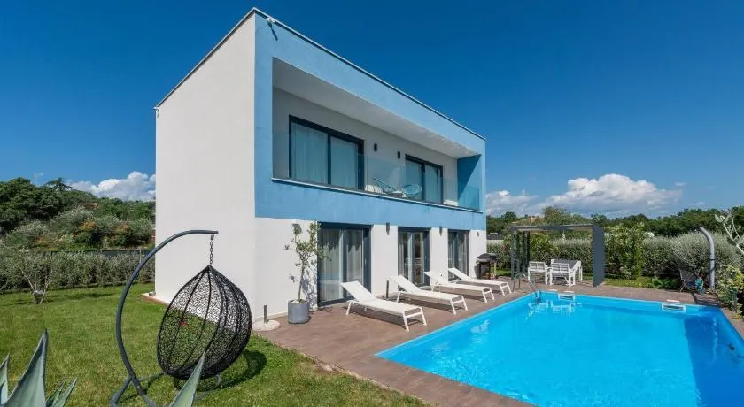 Villa Chic by Villas Holiday - Image 1