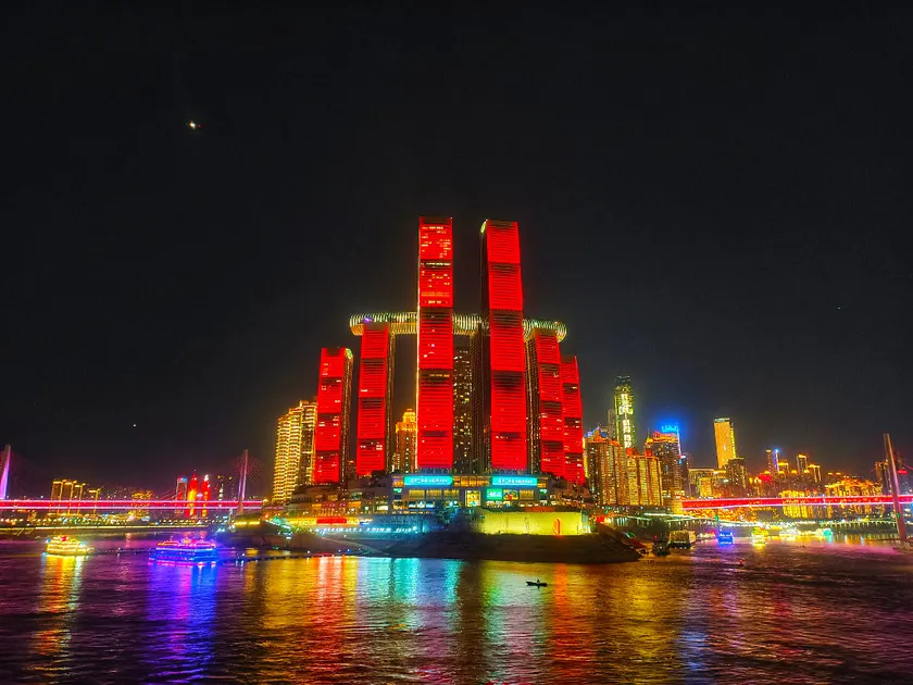 Chongqing 100 Riverside scenery View Apartment - Image 1