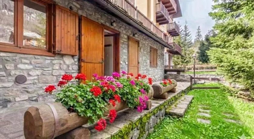 Maison des Alpes vicino alle Terme e a Courmayeur - Image 1