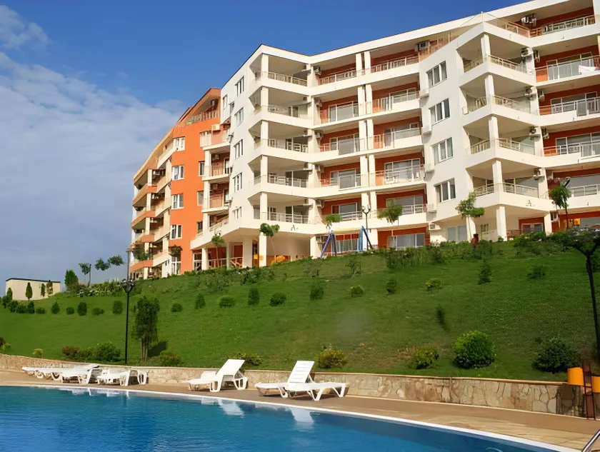 Imperial and Crown Fort Noks Grand Resort - Image 1