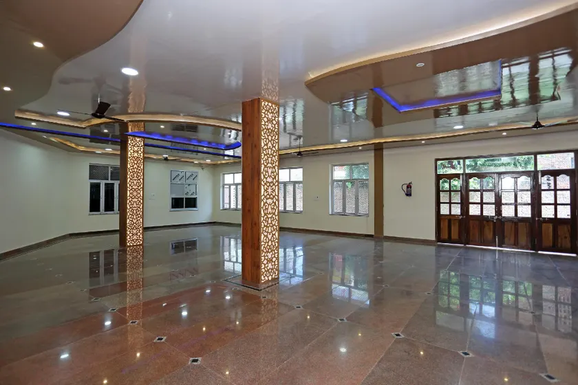 Collection O 18324 Sahani Guest House - Image 1