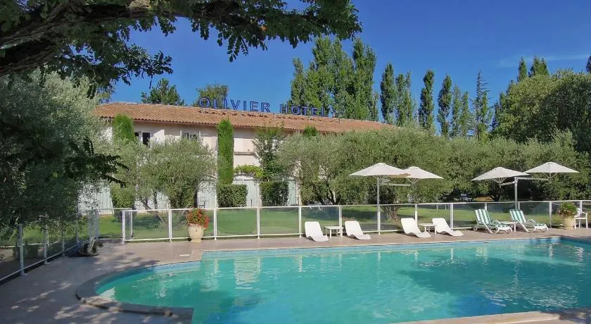 Olivier Hôtel - Image 1