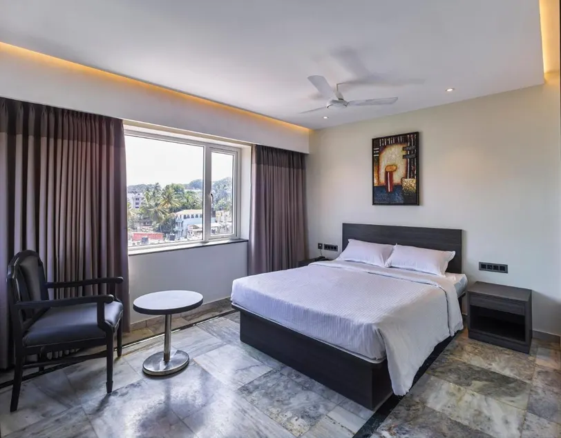 Ariya Nivaas A Vegetarian Hotel - Image 1