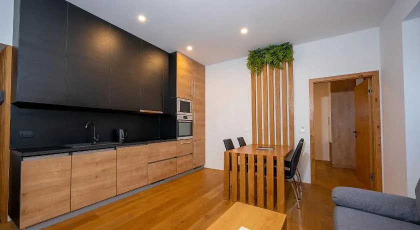 Cirus apartments - Image 1