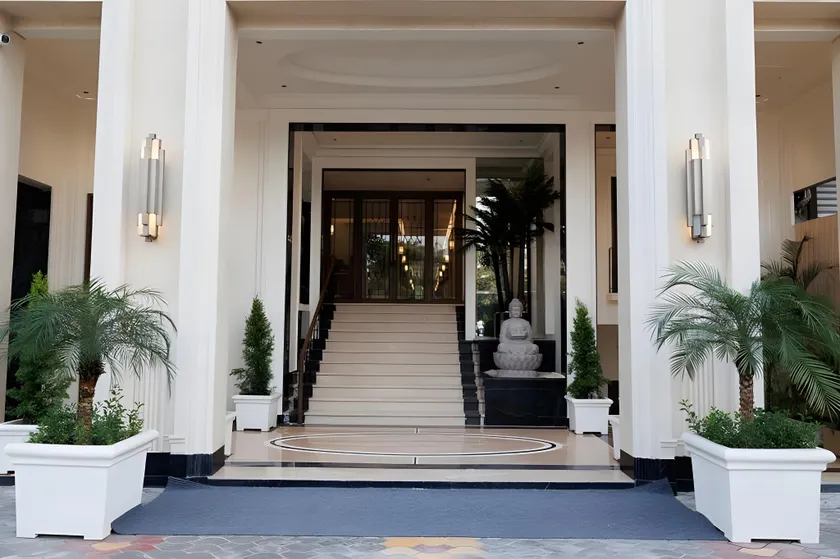 MAHARAJA PALAZZO - Image 1