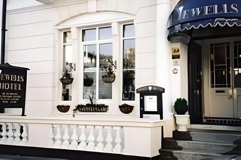 Jewells Guest Accommodation - Image 1