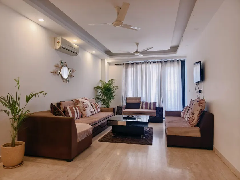 Palatial 3BHK,Relaxin Terrace-GK 1 M Block Market - Image 1