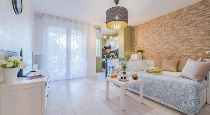 Les Elfes - avec entrée autonome, clim neuve, jardin, parking privé & gourmandises offertes ! - - Image 1