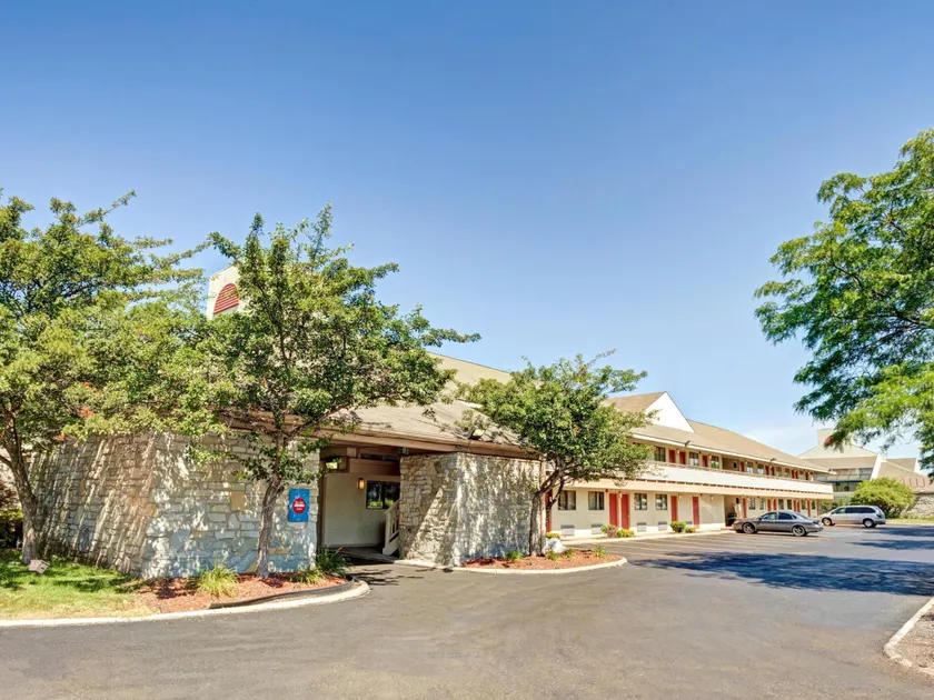 Americas Best Value Inn & Suites Monroe - Image 1