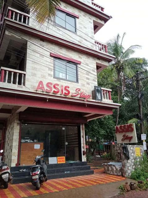 Assis Stays - Image 1