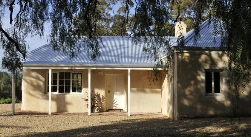 Peppermint Farm Cottage - Image 1