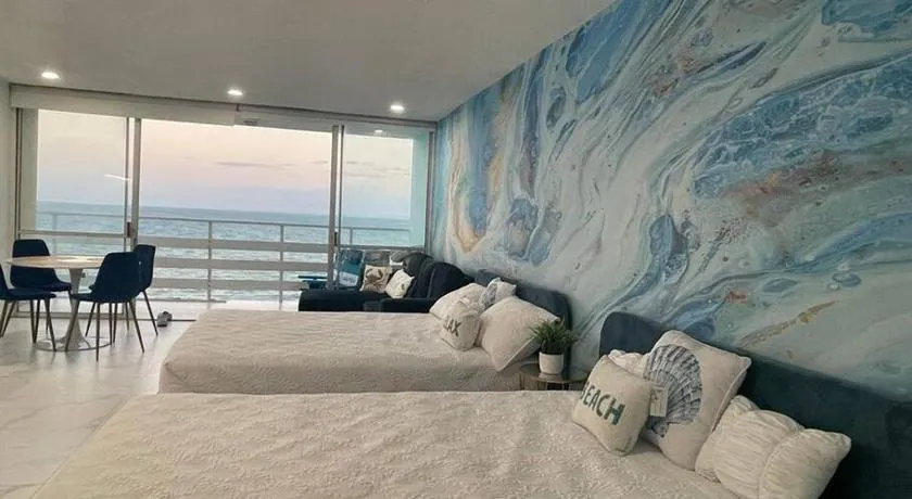Beautiful Ocean Blue Love oceanfront apartment - Image 1
