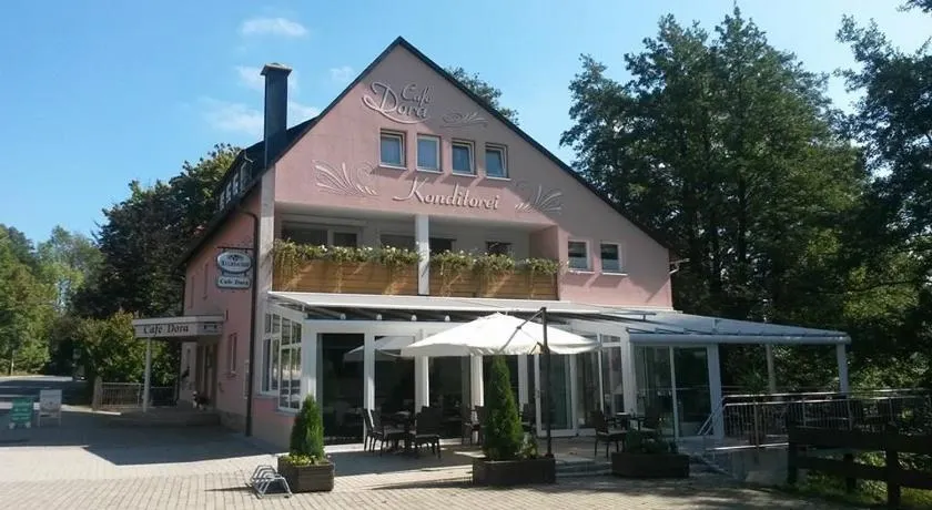 Hotel Konditorei Cafe Dora - Image 1