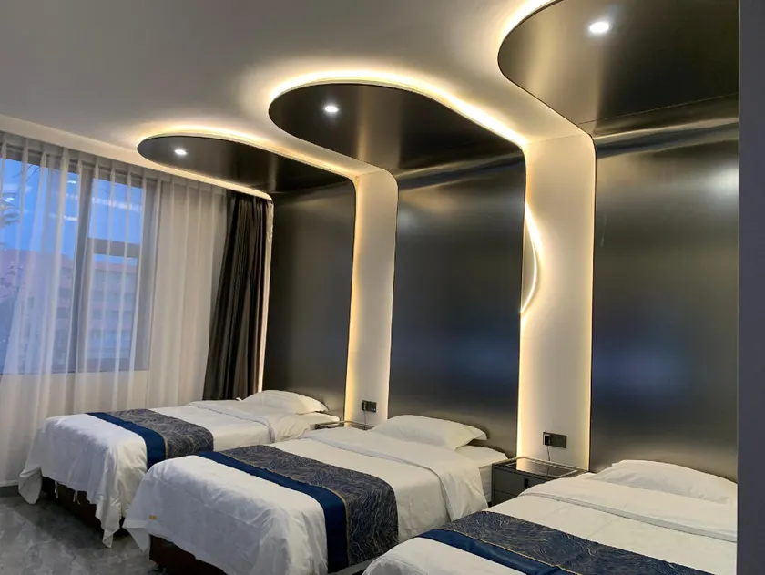 Fulin Smart Hotel - Image 1